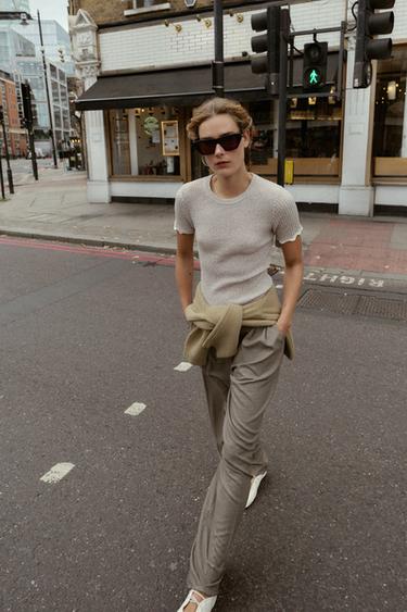 Zara {名称} - {颜色}