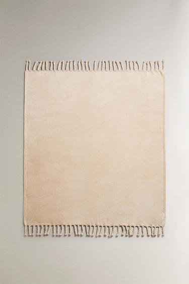 PLAIN FLEECE THROW WITH FRINGING - Sand by Zara - Image 0