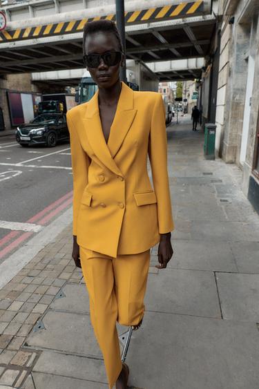 Zara {名称} - {颜色}