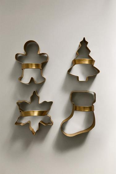 PACK OF STEEL CHRISTMAS BAKING MOULDS (PACK OF 4) - Gold / Silver by Zara