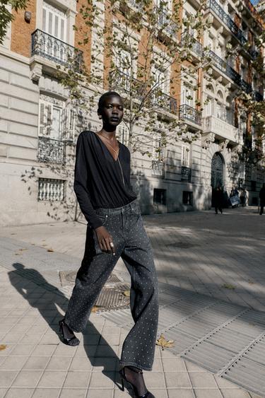 Zara {名称} - {颜色}