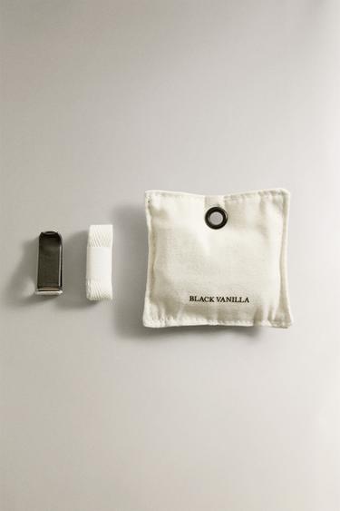BLACK VANILLA CAR AIR FRESHENER - Black by Zara