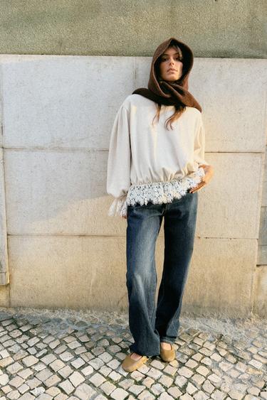 ROMANTIC LACE SWEATSHIRT - Ecru by Zara
