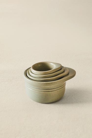 SET OF 4 STONEWARE MEASURING BOWLS - GREENISH by Zara