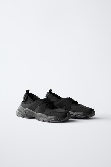 OPEN FLOWER TRAINERS - Black by Zara