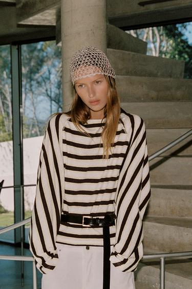 STRIPED COTTON AND LINEN T-SHIRT - striped by Zara