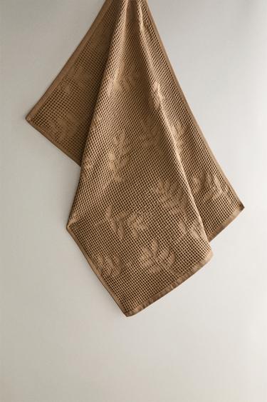 WAFFLE-KNIT TEA TOWEL - Brown by Zara