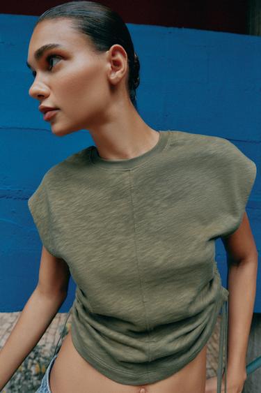 Zara {名称} - {颜色}