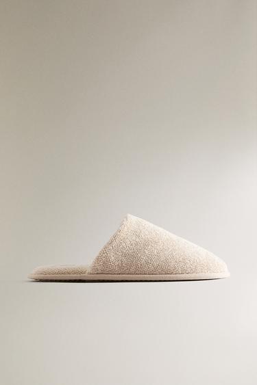 RICE STITCH BATHROOM SLIPPERS - Sand Brown by Zara