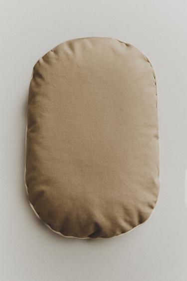 OVAL PET CUSHION WITH PIPING - Beige by Zara