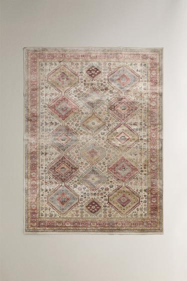 RECTANGULAR VINTAGE-EFFECT RUG - Pink by Zara