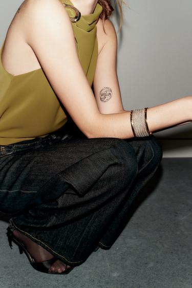 Zara {名称} - {颜色}