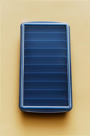 SILICONE RECTANGLE ICE BUCKET TRAY 10 ICE CUBES - Bluish by Zara