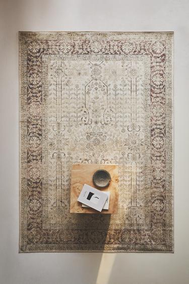 RECTANGULAR VINTAGE-EFFECT RUG - Grey by Zara