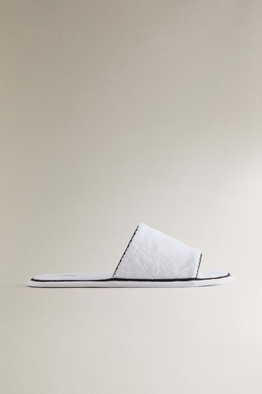 TERRY SLIDERS WITH PIPING - White by Zara