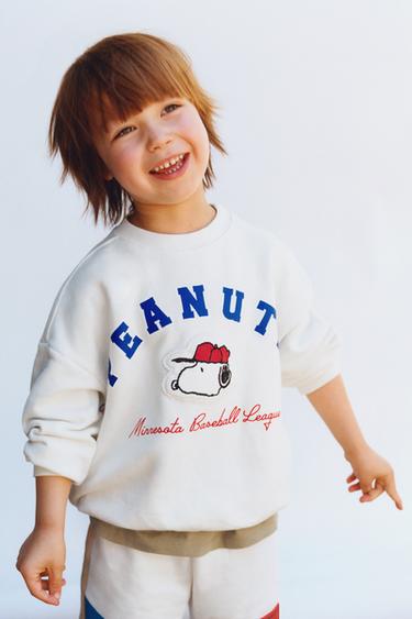 SNOOPY PEANUTS™ PATCH SWEATSHIRT - Oyster-white by Zara