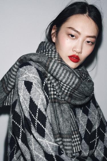 Zara {名称} - {颜色}