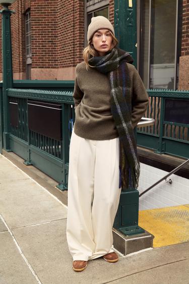 SOFT-TOUCH KNIT JUMPER - mink brown by Zara