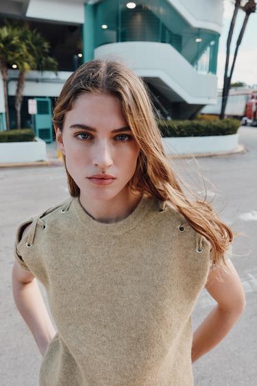 Zara {名称} - {颜色}