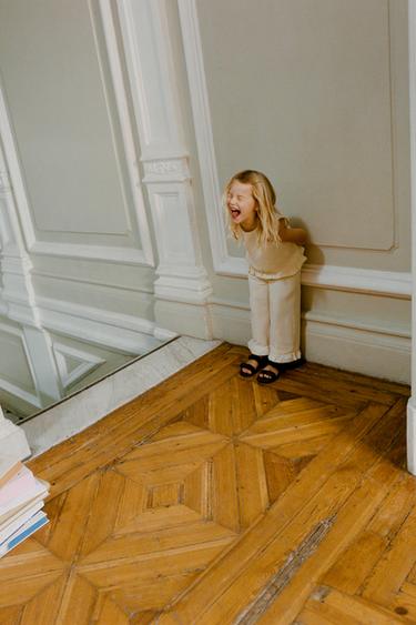 Zara {名称} - {颜色}