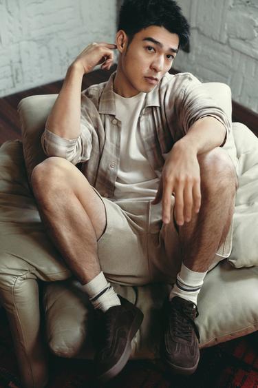 Zara {名称} - {颜色}