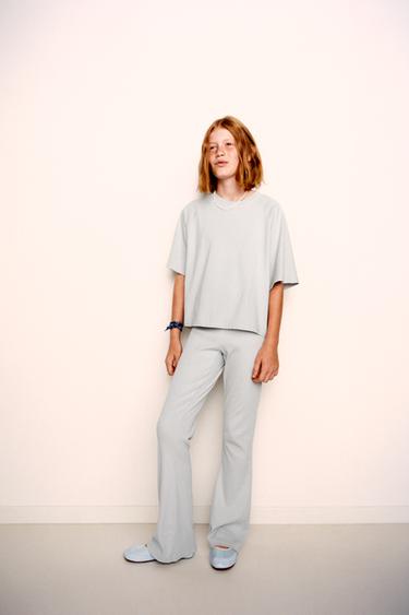 Zara {名称} - {颜色}