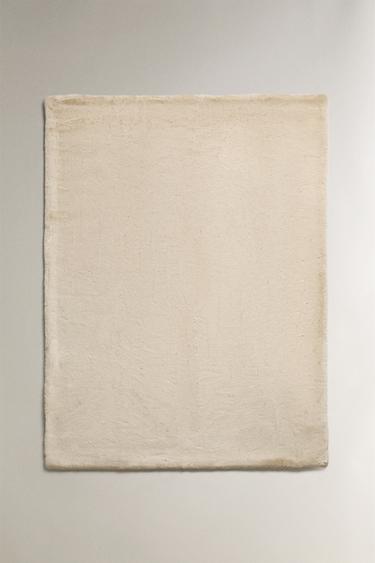 FAUX FUR THROW - Light beige by Zara - Image 0