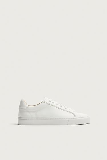 MINIMALIST TRAINERS - White by Zara