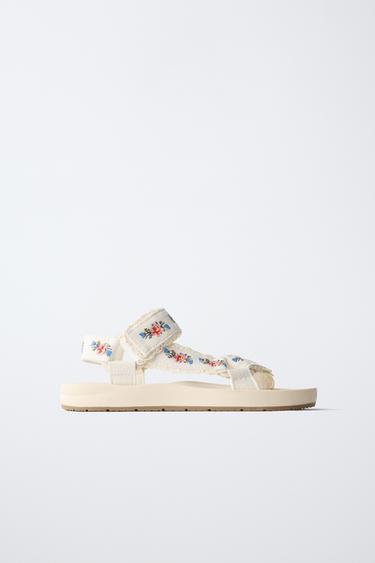 EMBROIDERED TECHNICAL SANDALS - Ecru White by Zara