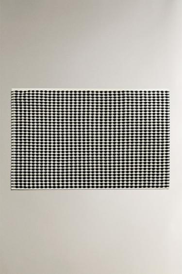 TEXTURED WAFFLE BATH MAT - Black by Zara