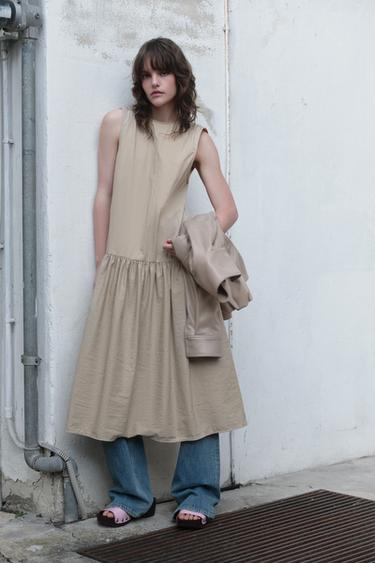 NYLON VOLUMINOUS DRESS - Stone by Zara