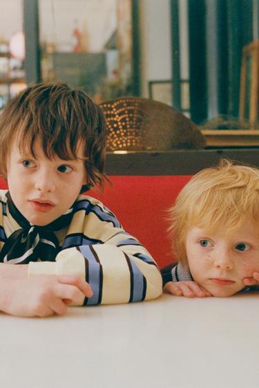 Zara {名称} - {颜色}