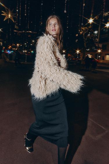 Zara {名称} - {颜色}