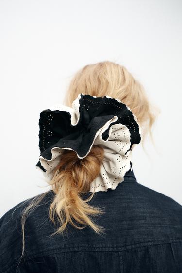 LARGE EMBROIDERED SCRUNCHIE - Ecru / Black by Zara - Image 0