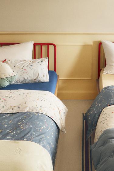 CHILDREN'S REVERSIBLE SPACE DUVET COVER - Ecru / Blue by Zara