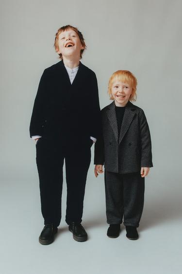 Zara {名称} - {颜色}