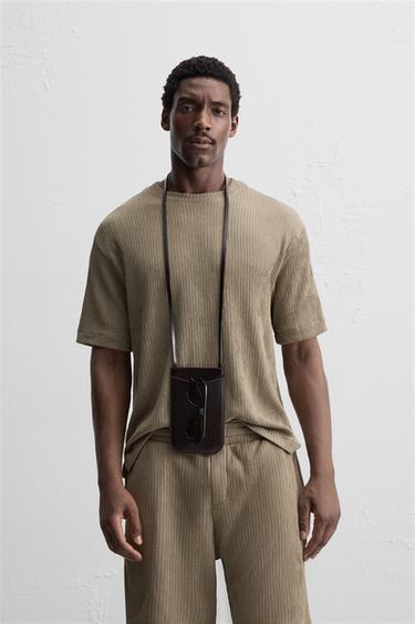 IRREGULAR TEXTURE T-SHIRT - Brown / Taupe by Zara