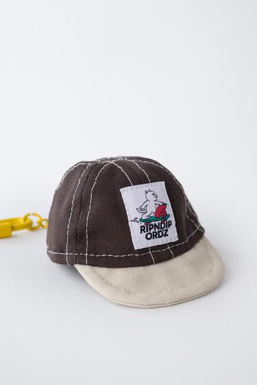 RIPNDIP © X ZARA KIDS CAP KEY RING - Anthracite grey by Zara