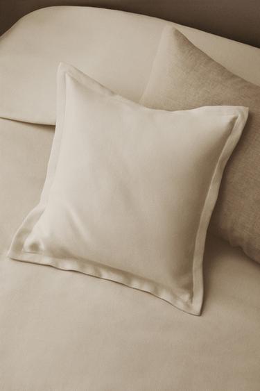 PERCALE CUSHION COVER - Ecru by Zara