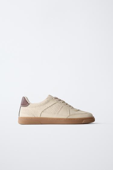 CONTRAST SNEAKERS - Ecru White by Zara