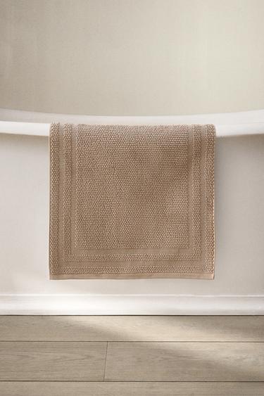 COTTON BATH MAT - Dark beige by Zara