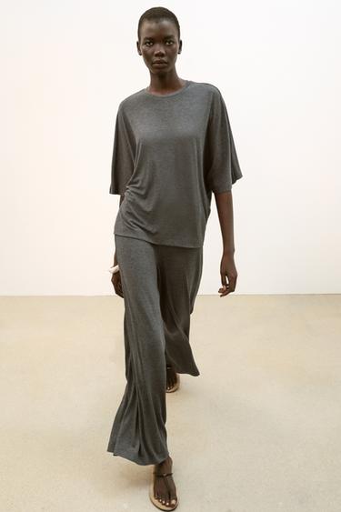 Zara {名称} - {颜色}