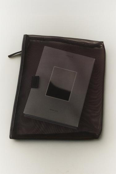 Zara {名称} - {颜色}