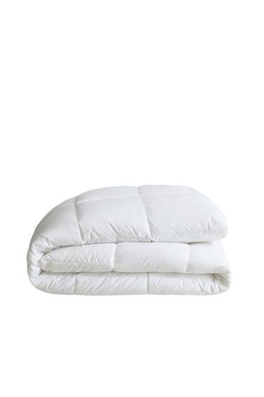 FEATHER TOUCH DUVET FILLING (300 GXM²) - White by Zara