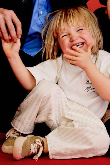 Zara {名称} - {颜色}