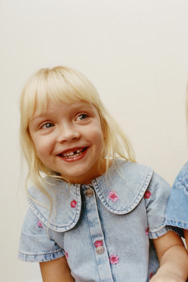 DENIM DRESS WITH EMBROIDERED FLOWERS - Blue by Zara