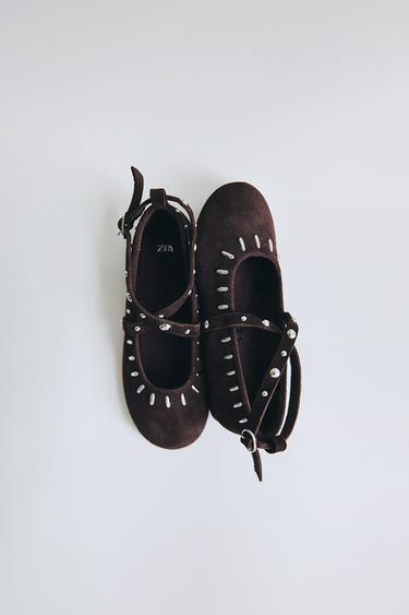 Zara {名称} - {颜色}
