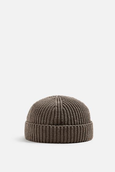 SHORT KNIT BEANIE - Taupe grey by Zara