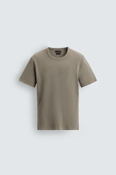 SLIM FIT TEXTURED KNIT T-SHIRT - Sand by Zara