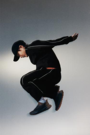 Zara {名称} - {颜色}